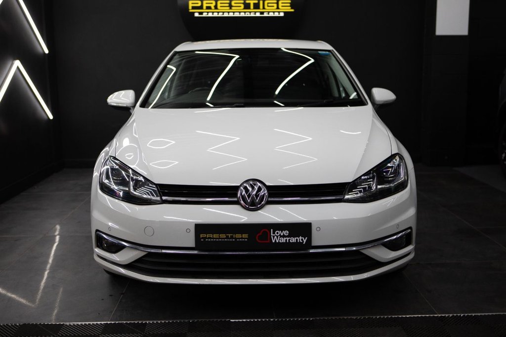 Used Volkswagen Golf 2017 for sale - 77990682: Photo 3