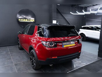 Used Land Rover Discovery Sport 2017 for sale - 78096721: Photo