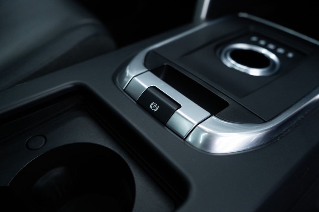 Used Land Rover Discovery Sport 2017 for sale - 78096721: Photo 32