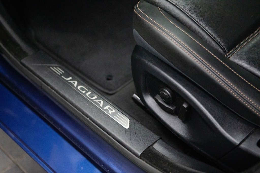 Used Jaguar XE 2016 for sale - 78102679: Photo 26