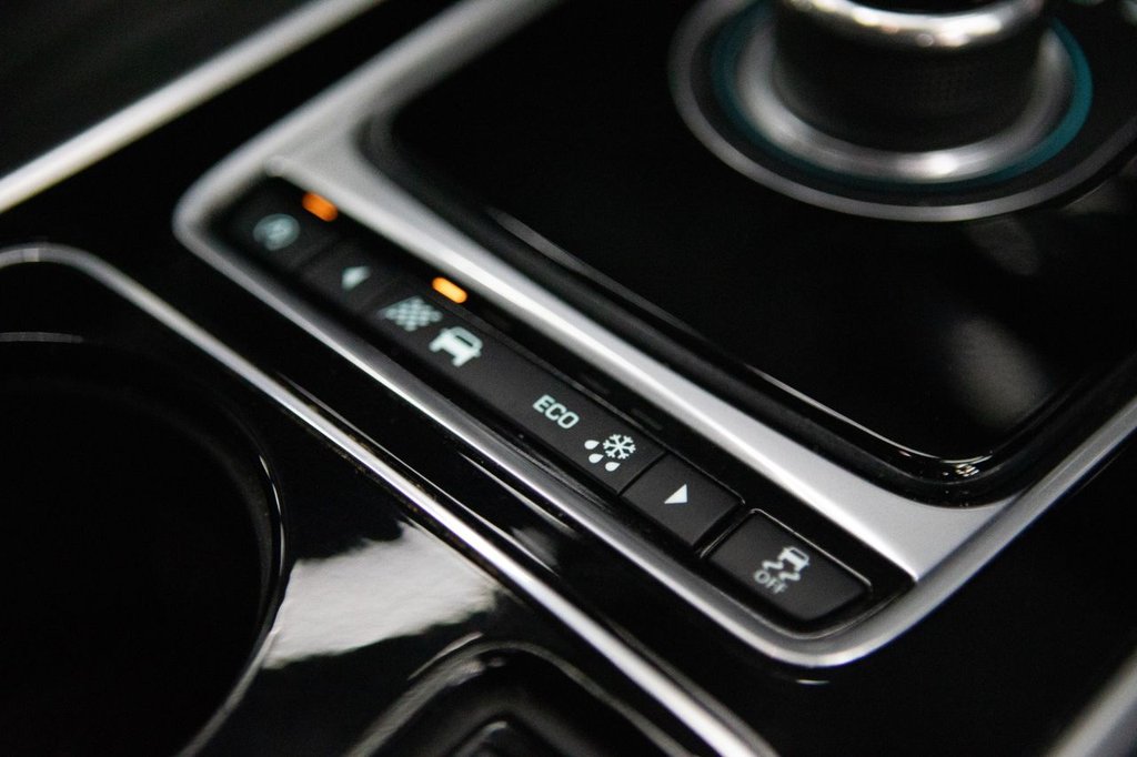 Used Jaguar XE 2016 for sale - 78102679: Photo 37