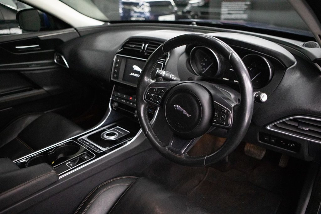 Used Jaguar XE 2016 for sale - 78102679: Photo 6