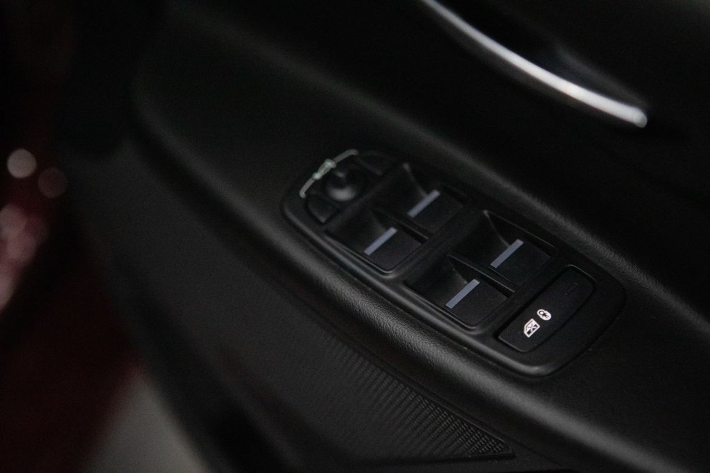 Used Jaguar XE 2016 for sale - 77879932: Photo 24