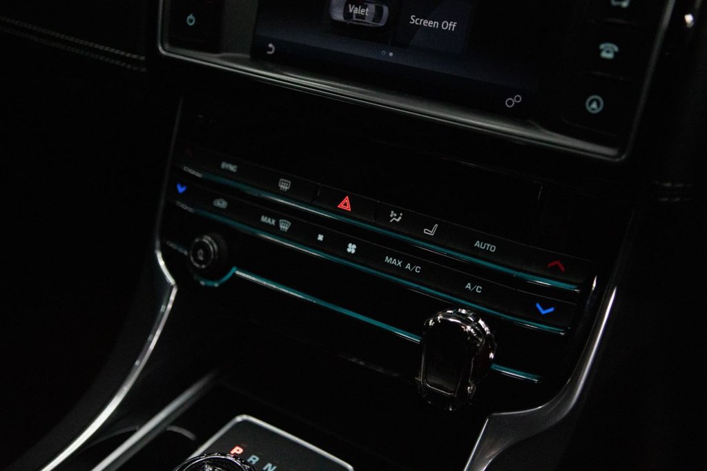 Used Jaguar XE 2016 for sale - 77879932: Photo 37