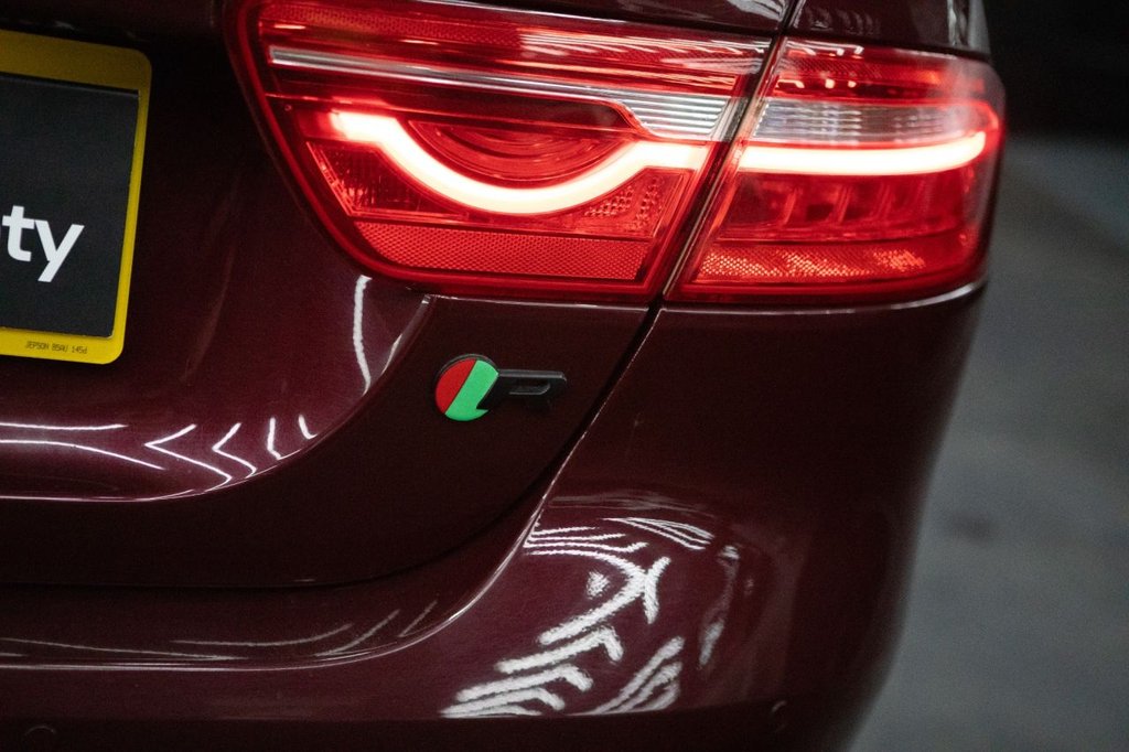 Used Jaguar XE 2016 for sale - 77879932: Photo 46