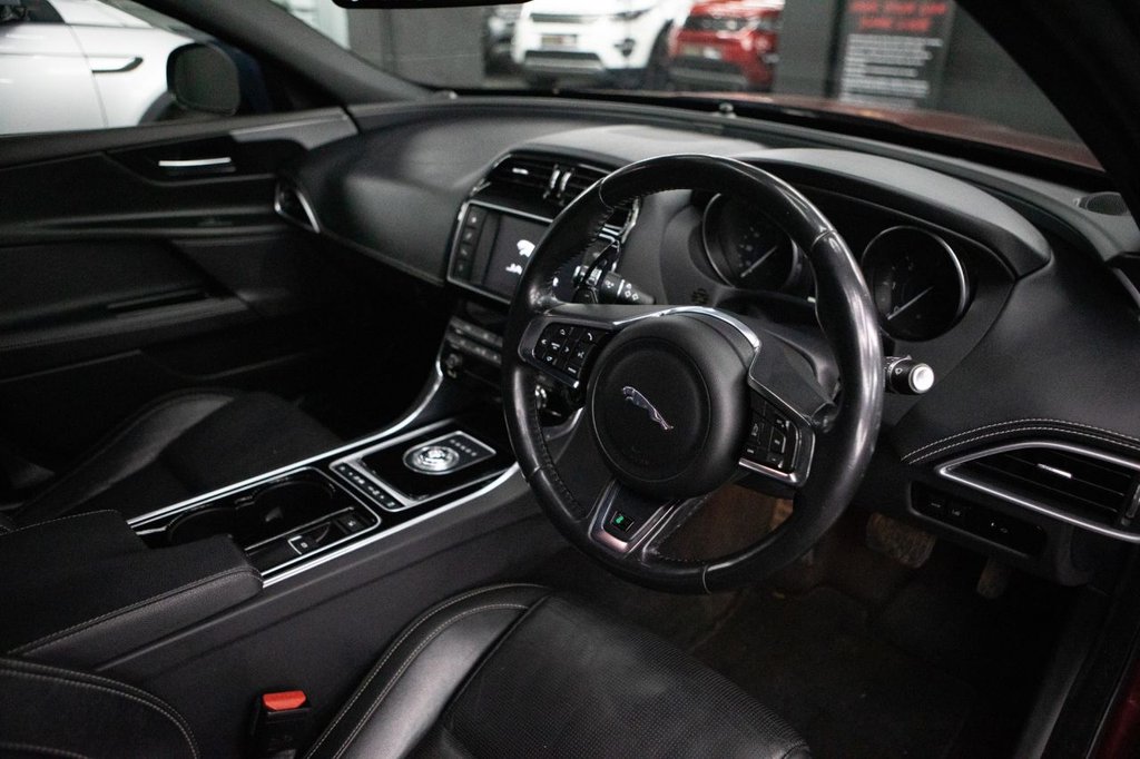 Used Jaguar XE 2016 for sale - 77879932: Photo 8