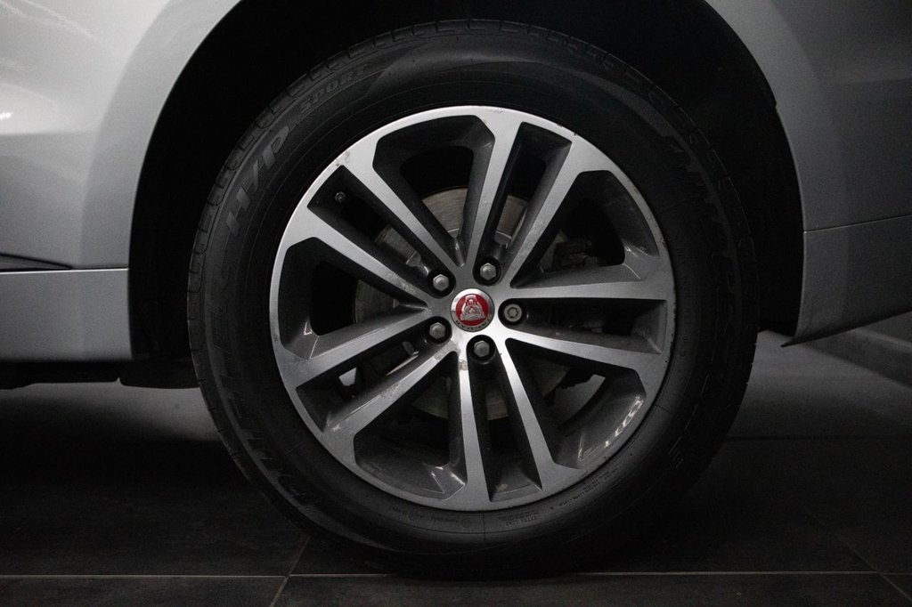 Used Jaguar F-Pace 2018 for sale - 77764612: Photo 11