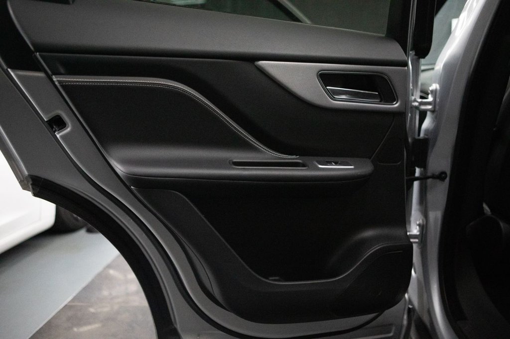 Used Jaguar F-Pace 2018 for sale - 77764612: Photo 26