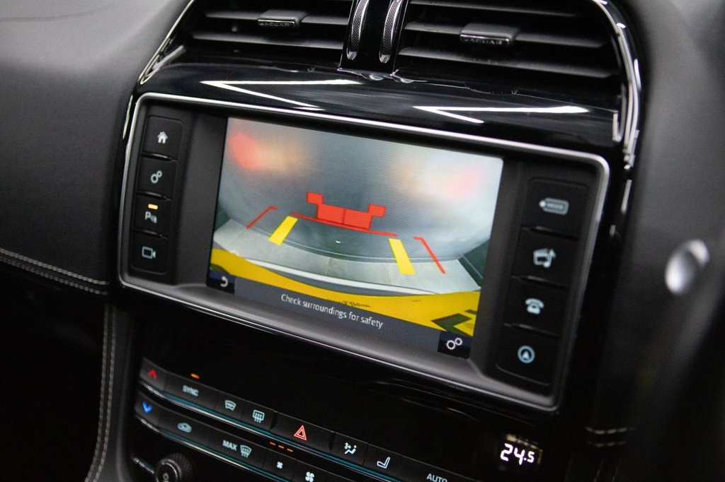 Used Jaguar F-Pace 2018 for sale - 77764612: Photo 41