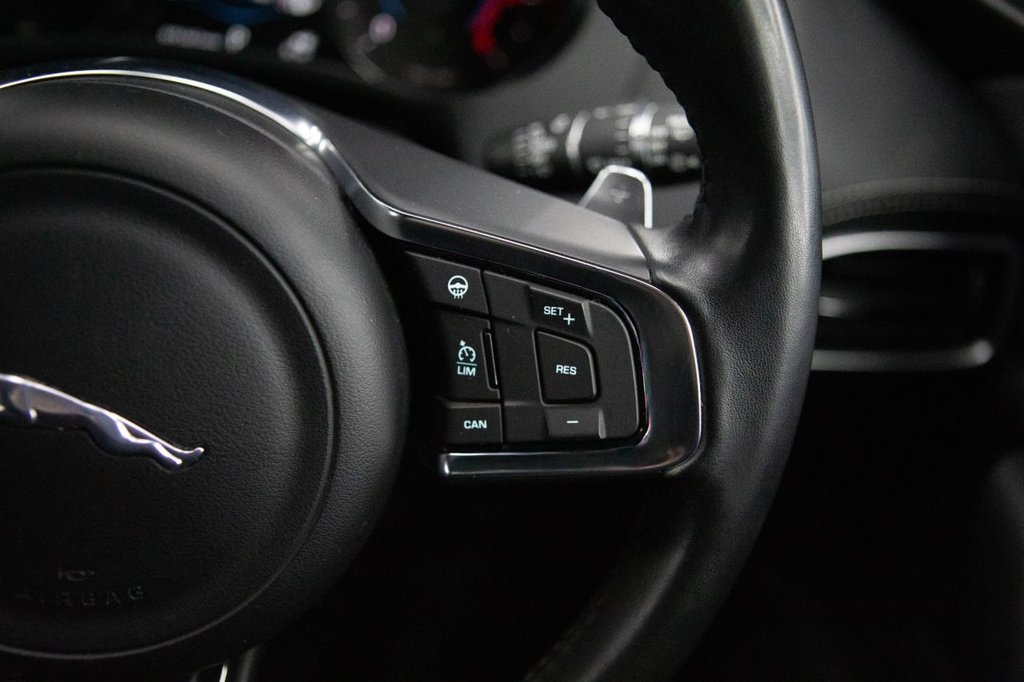 Used Jaguar F-Pace 2018 for sale - 77764612: Photo 48