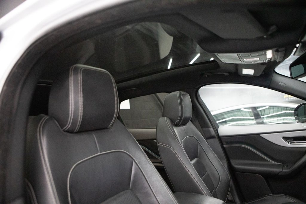 Used Jaguar F-Pace 2018 for sale - 77764612: Photo 9