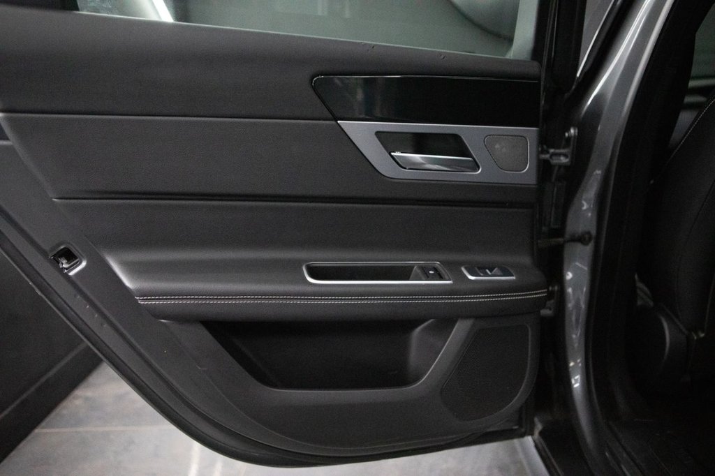 Used Jaguar XF 2018 for sale - 78083048: Photo 20