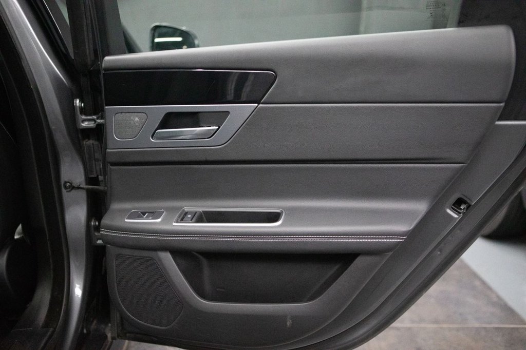 Used Jaguar XF 2018 for sale - 78083048: Photo 26