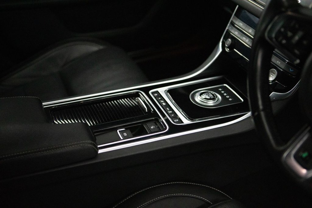 Used Jaguar XF 2018 for sale - 78083048: Photo 30