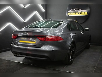 Used Jaguar XF 2018 for sale - 78083048: Photo
