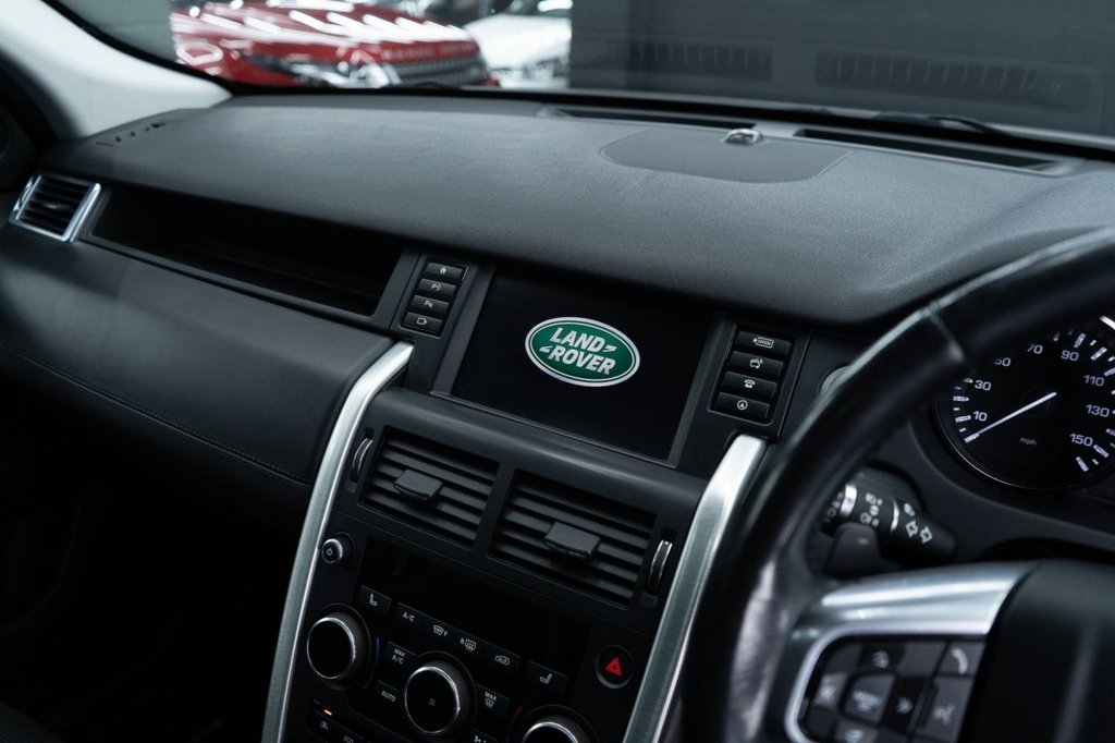 Used Land Rover Discovery Sport 2016 for sale - 77836023: Photo 41