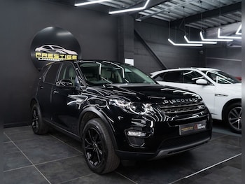 Used Land Rover Discovery Sport 2017 for sale - 78017685: Photo