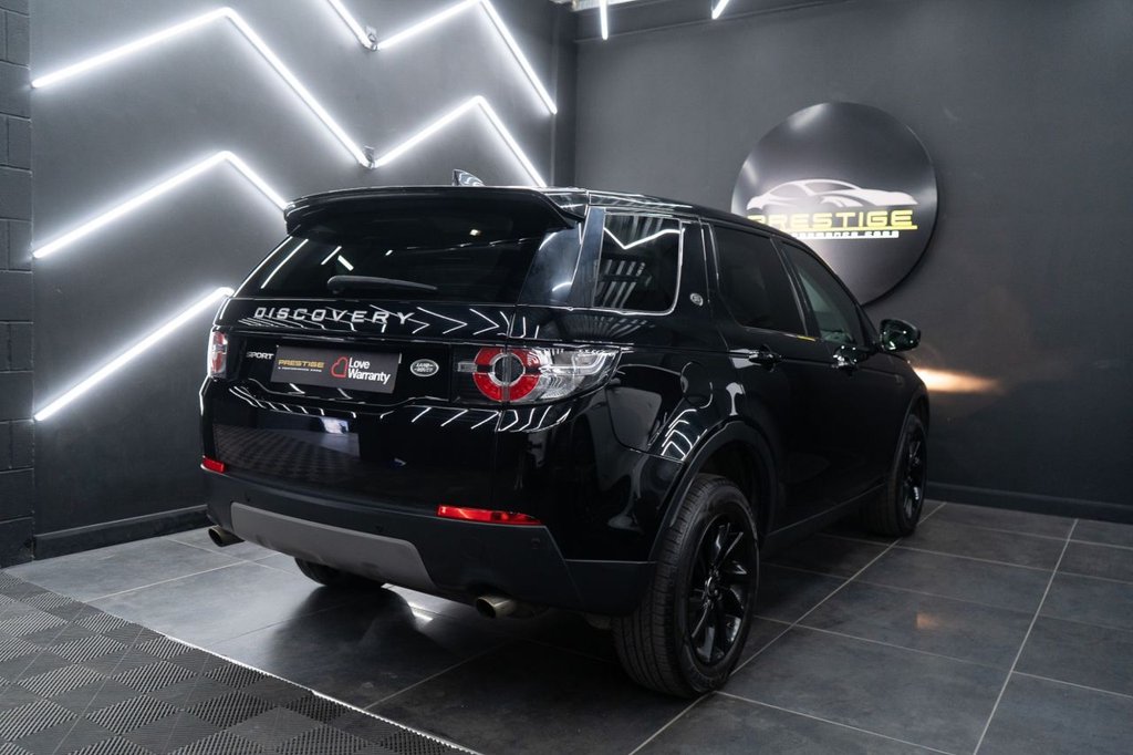 Used Land Rover Discovery Sport 2017 for sale - 78017685: Photo 4