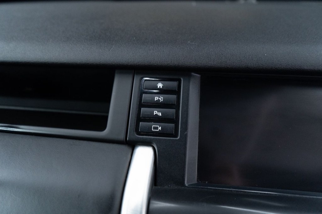 Used Land Rover Discovery Sport 2016 for sale - 77835891: Photo 50