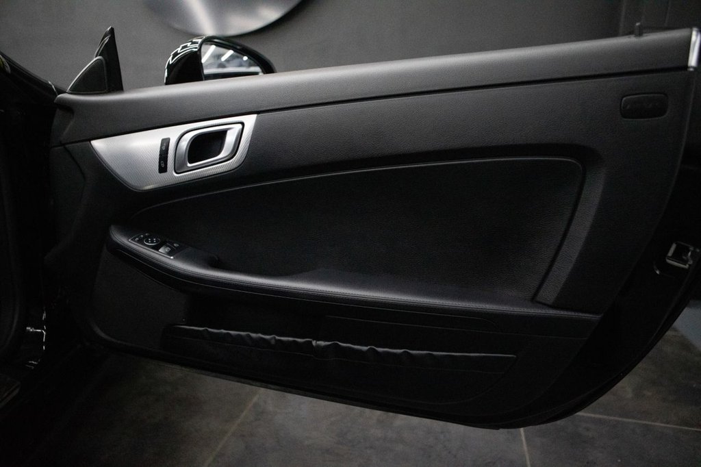 Used Mercedes-Benz SLC 2018 for sale - 77764989: Photo 31