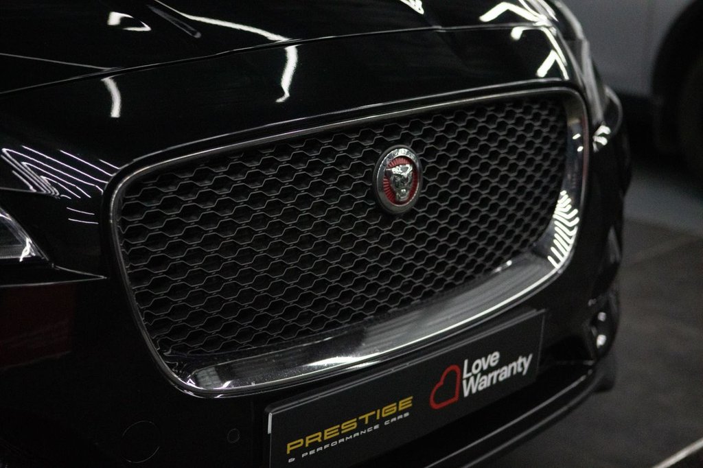 Used Jaguar F-Pace 2018 for sale - 77764960: Photo 30