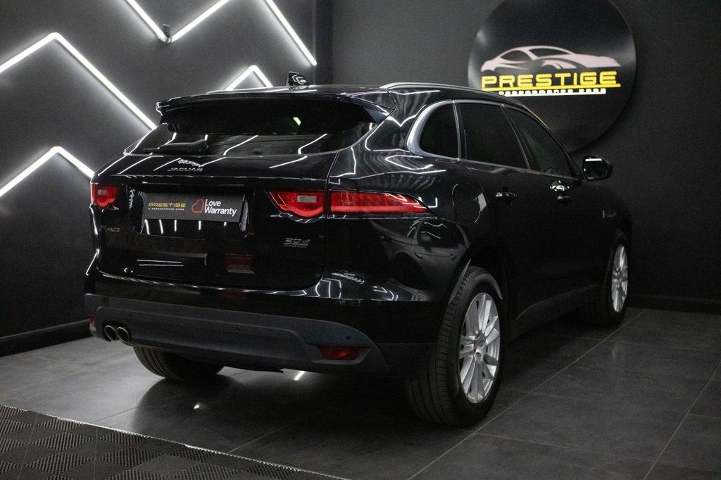 Used Jaguar F-Pace 2018 for sale - 77764960: Photo 4