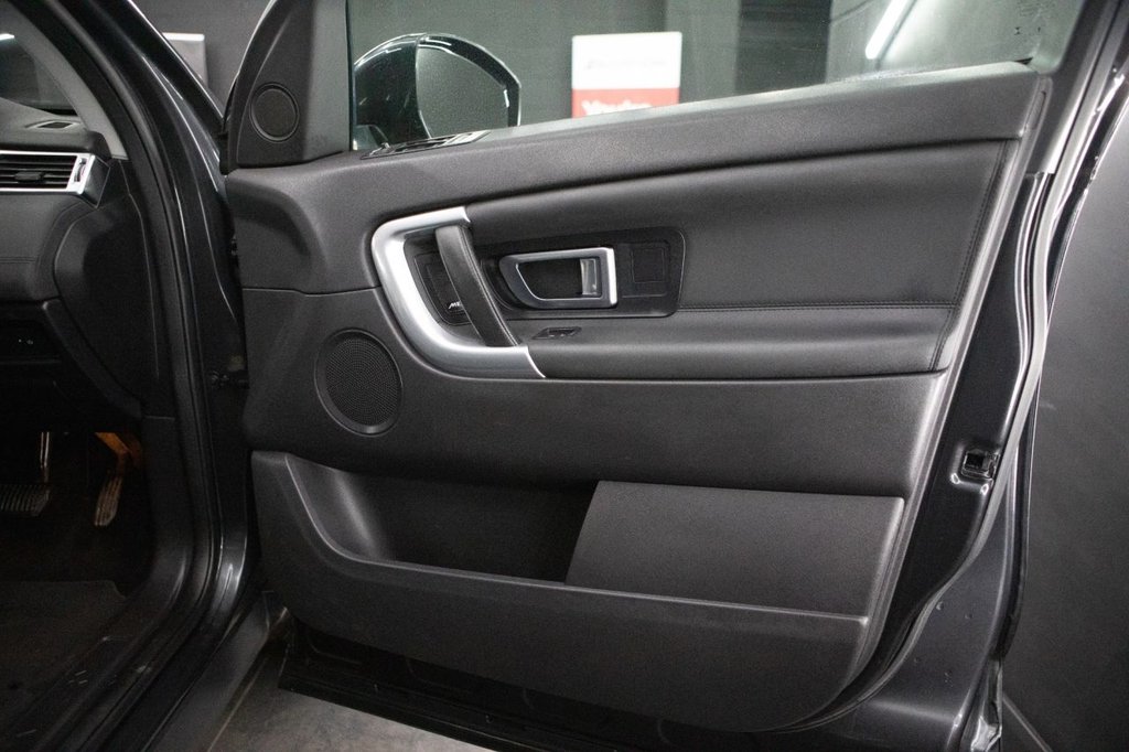 Used Land Rover Discovery Sport 2016 for sale - 78124175: Photo 19