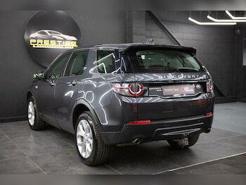 Used Land Rover Discovery Sport 2016 for sale - 78124175: Photo