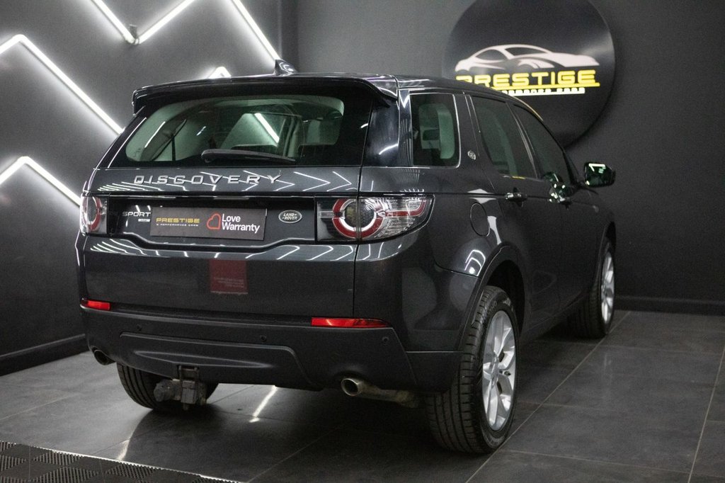 Used Land Rover Discovery Sport 2016 for sale - 78124175: Photo 4