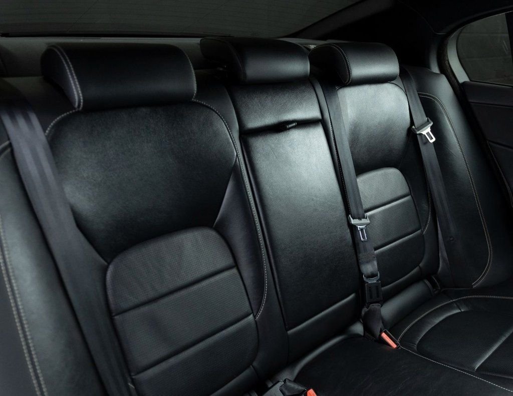 Used Jaguar XE 2017 for sale - 77990800: Photo 25