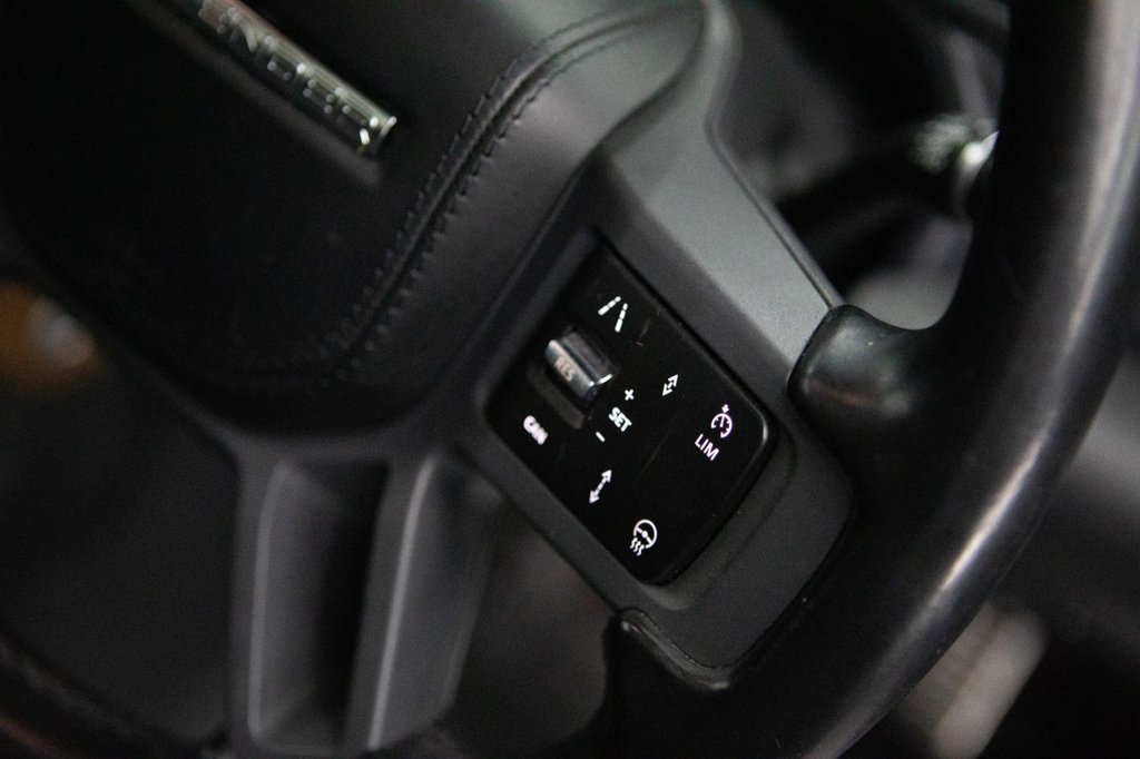 Used Land Rover Defender 2021 for sale - 77764691: Photo 27