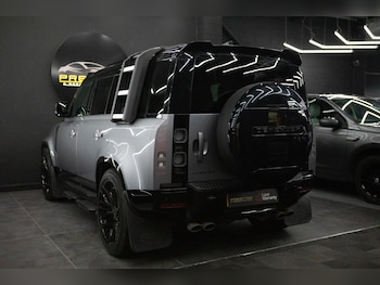 Used Land Rover Defender 2021 for sale - 77764691: Photo