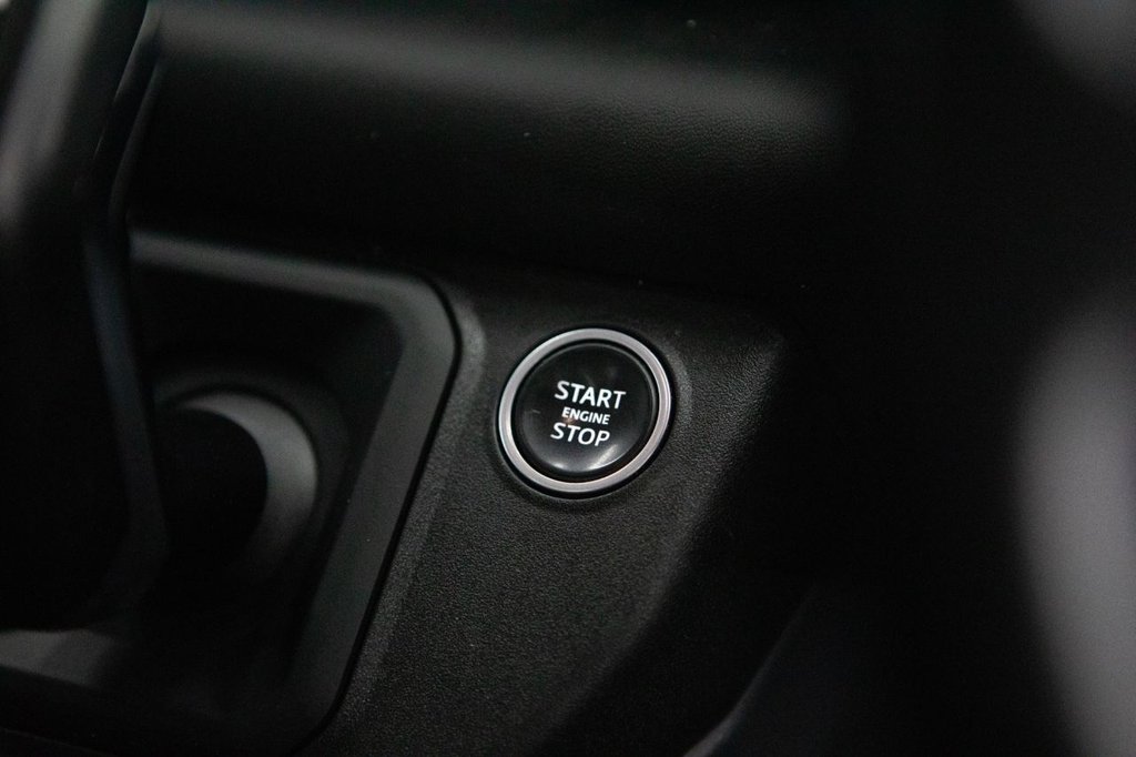 Used Land Rover Defender 2021 for sale - 77764691: Photo 33