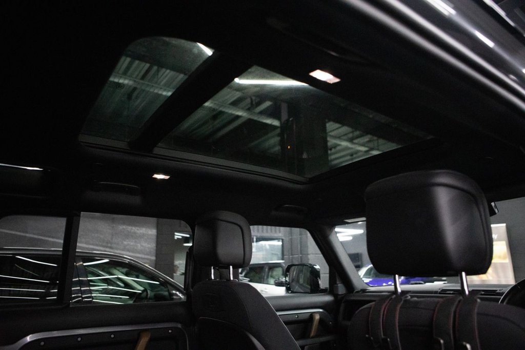 Used Land Rover Defender 2021 for sale - 77764691: Photo 44