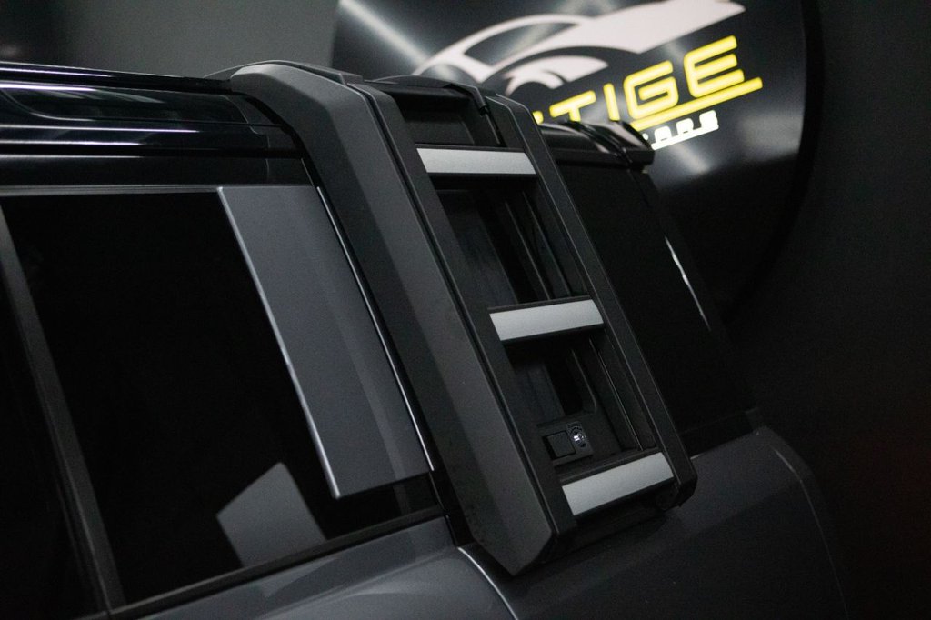 Used Land Rover Defender 2021 for sale - 77764691: Photo 49