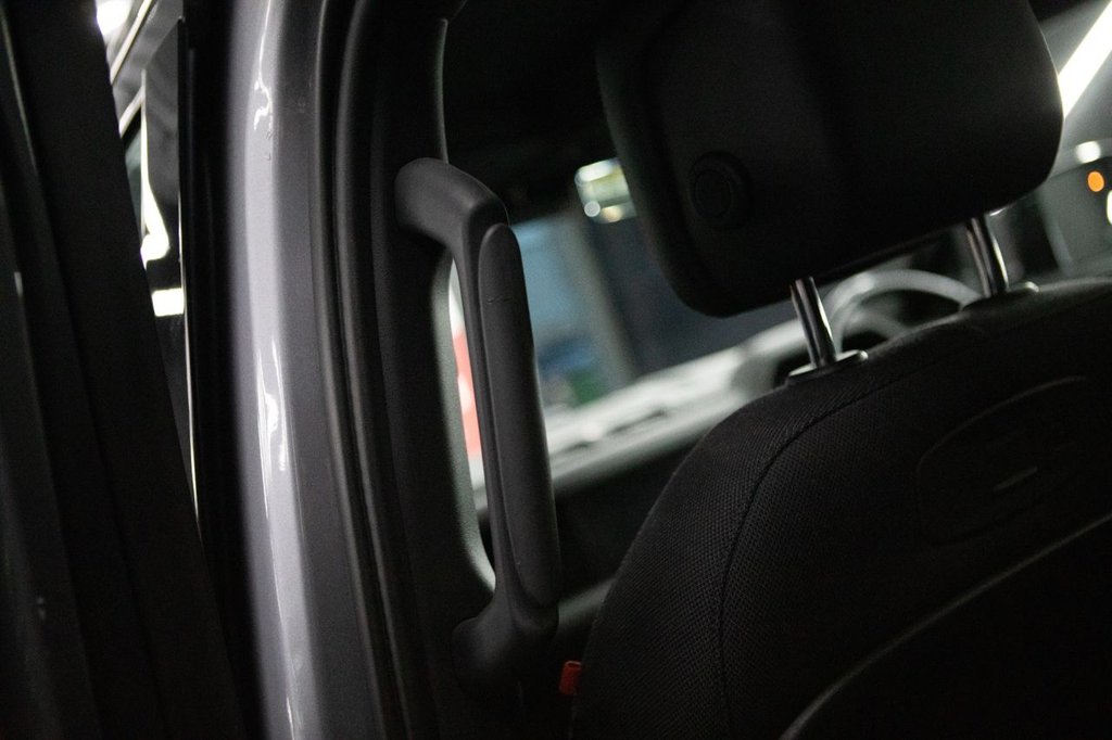 Used Land Rover Defender 2021 for sale - 77764691: Photo 50