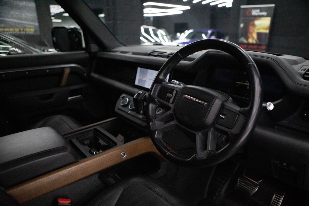 Used Land Rover Defender 2021 for sale - 77764691: Photo 6