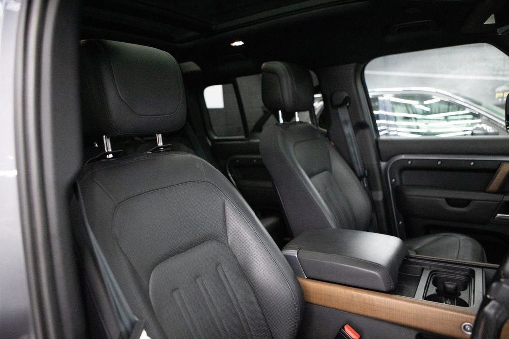 Used Land Rover Defender 2021 for sale - 77764691: Photo 7