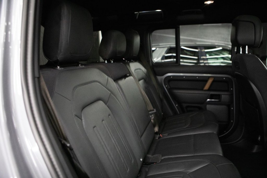 Used Land Rover Defender 2021 for sale - 77764691: Photo 8