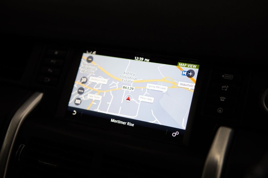 Used Land Rover Discovery Sport 2016 for sale - 77764642: Photo 31