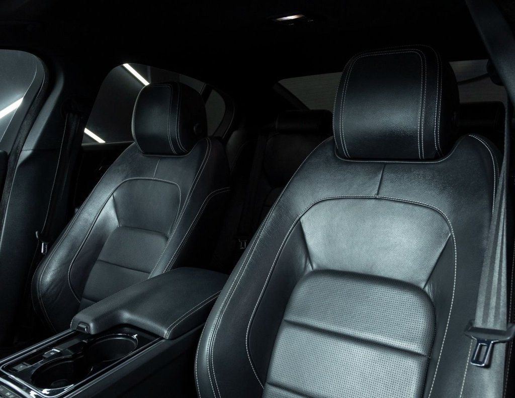 Used Jaguar XE 2017 for sale - 77879934: Photo 9