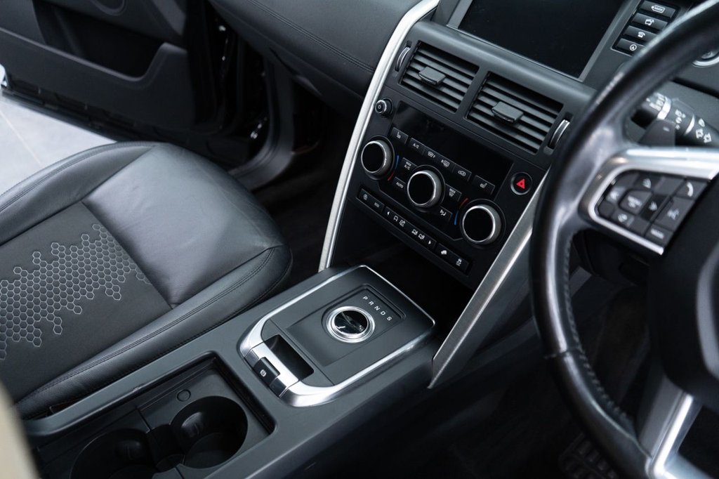 Used Land Rover Discovery Sport 2018 for sale - 78096757: Photo 33