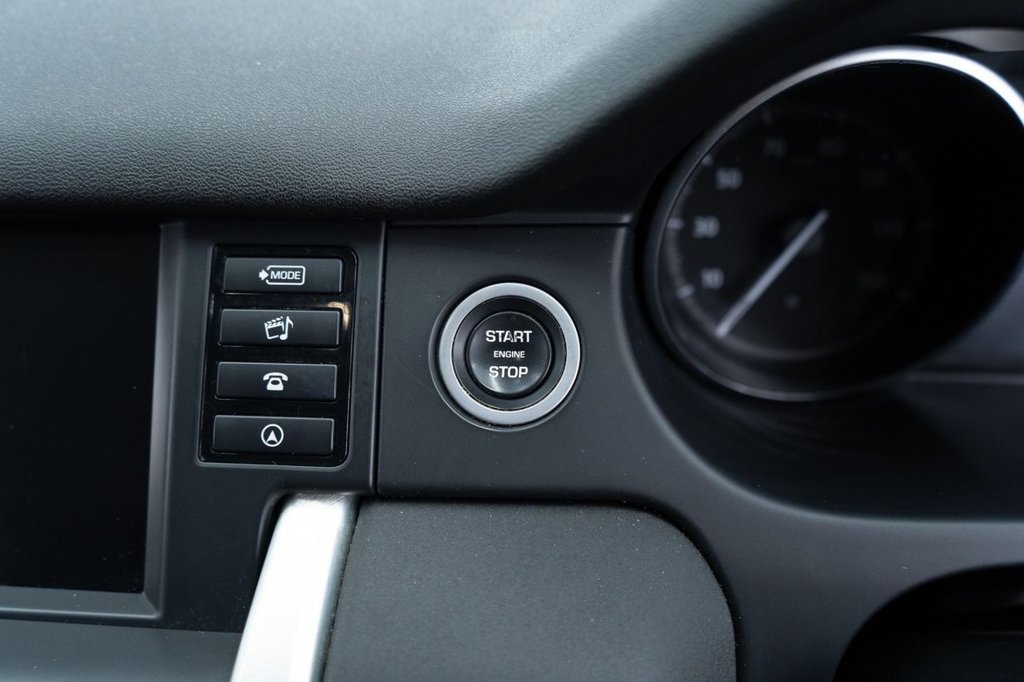 Used Land Rover Discovery Sport 2018 for sale - 78096757: Photo 43