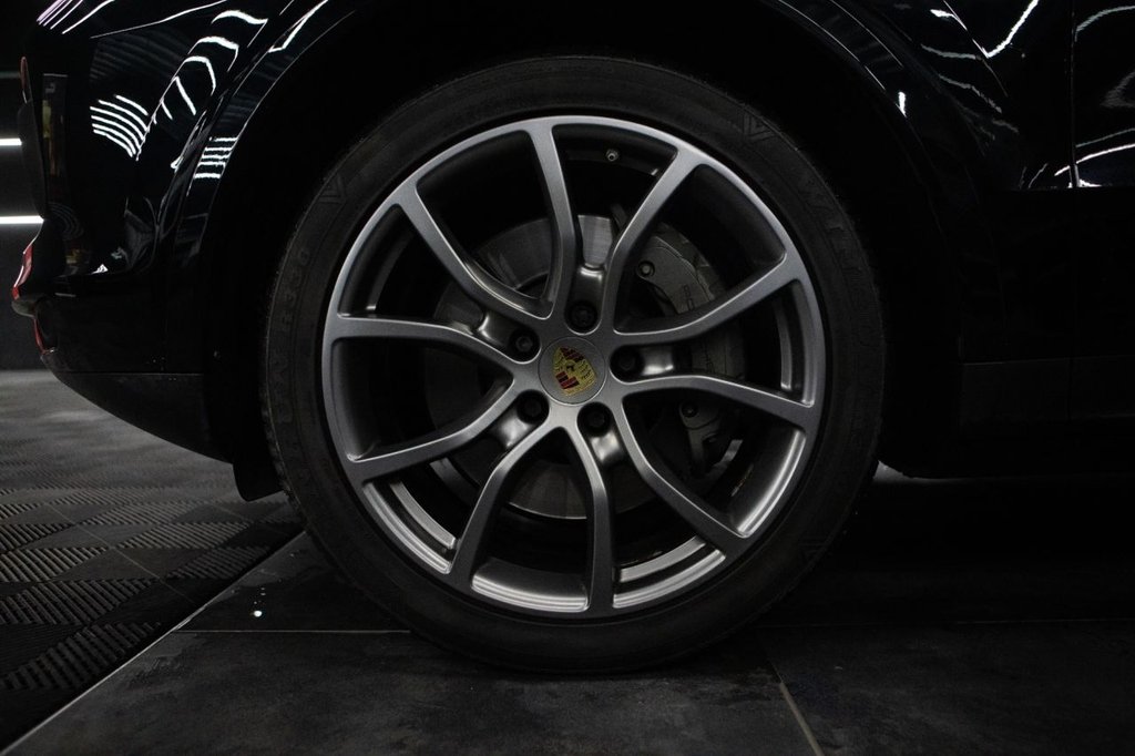 Used Porsche Cayenne 2018 for sale - 77764714: Photo 11