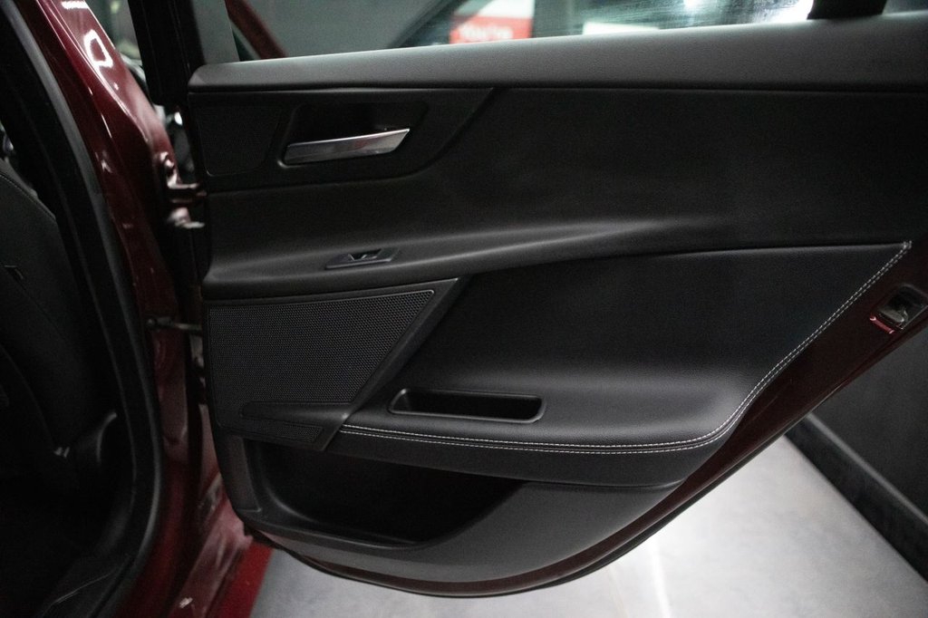 Used Jaguar XE 2017 for sale - 77820786: Photo 31