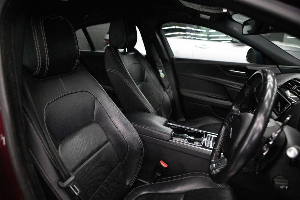 Used Jaguar XE 2017 for sale - 77820786: Photo 7