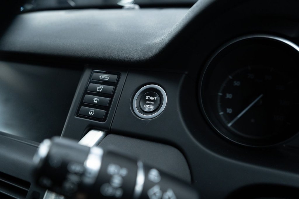 Used Land Rover Discovery Sport 2016 for sale - 78181623: Photo 30