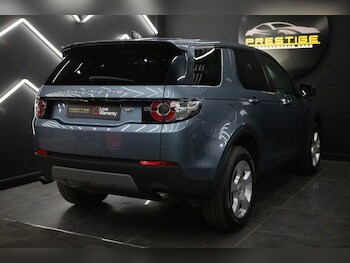 Used Land Rover Discovery Sport 2018 for sale - 78350248: Photo