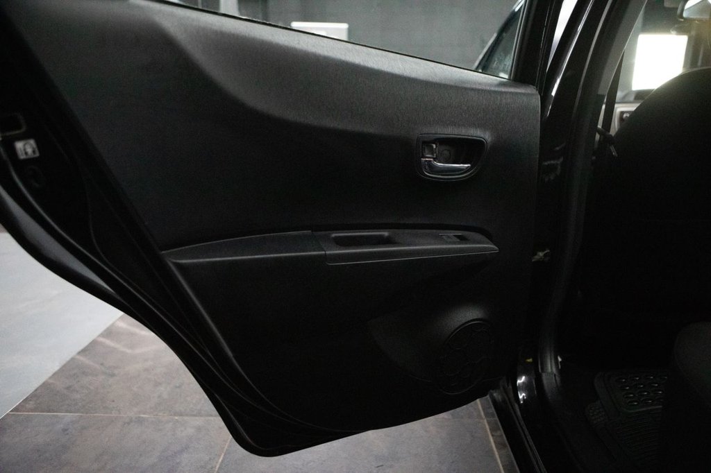 Used Toyota Yaris 2013 for sale - 78049545: Photo 17