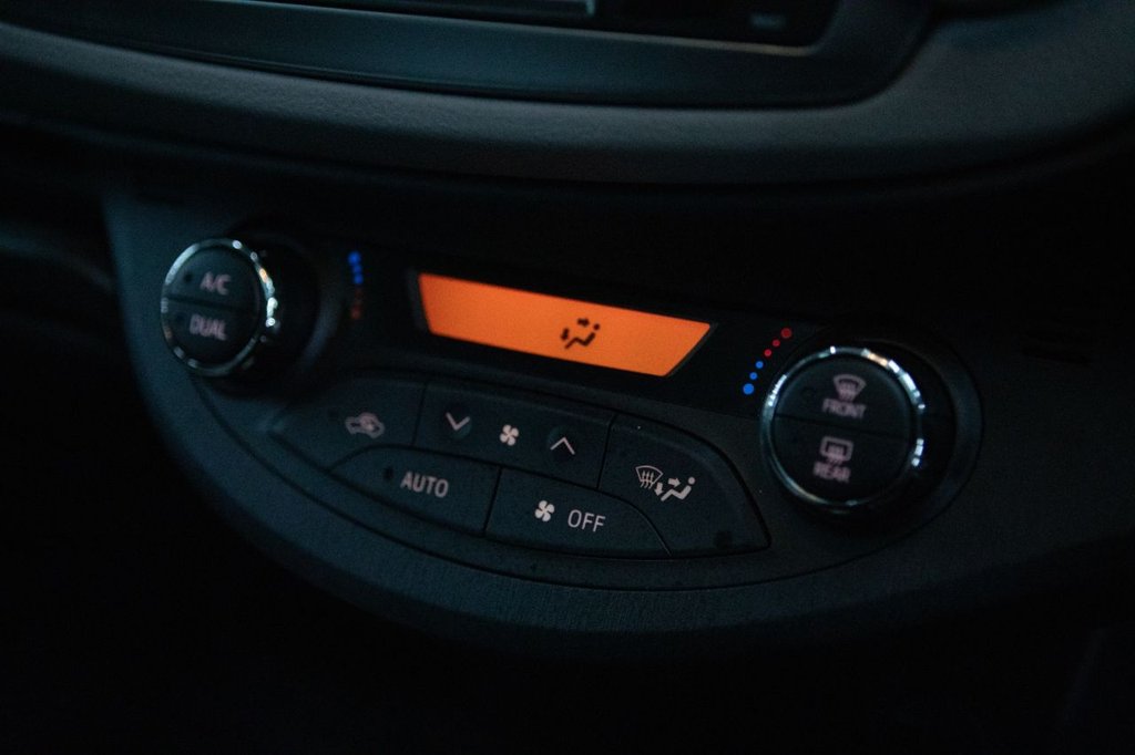 Used Toyota Yaris 2013 for sale - 78049545: Photo 25